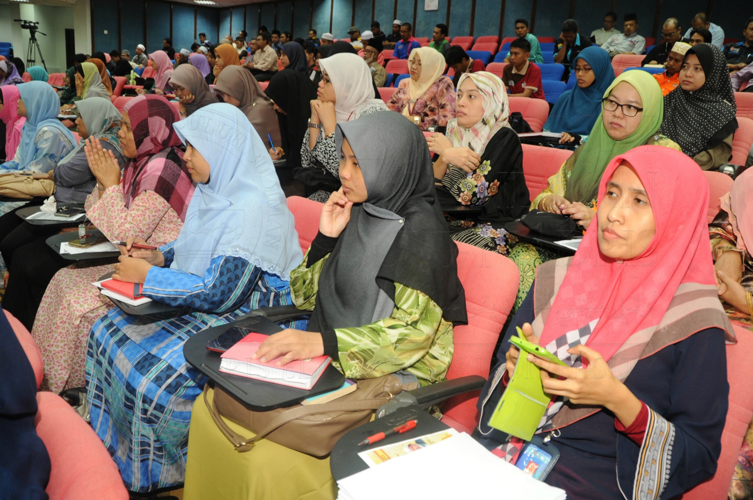 PRO 16 1 MAULIDUR HAS 7373